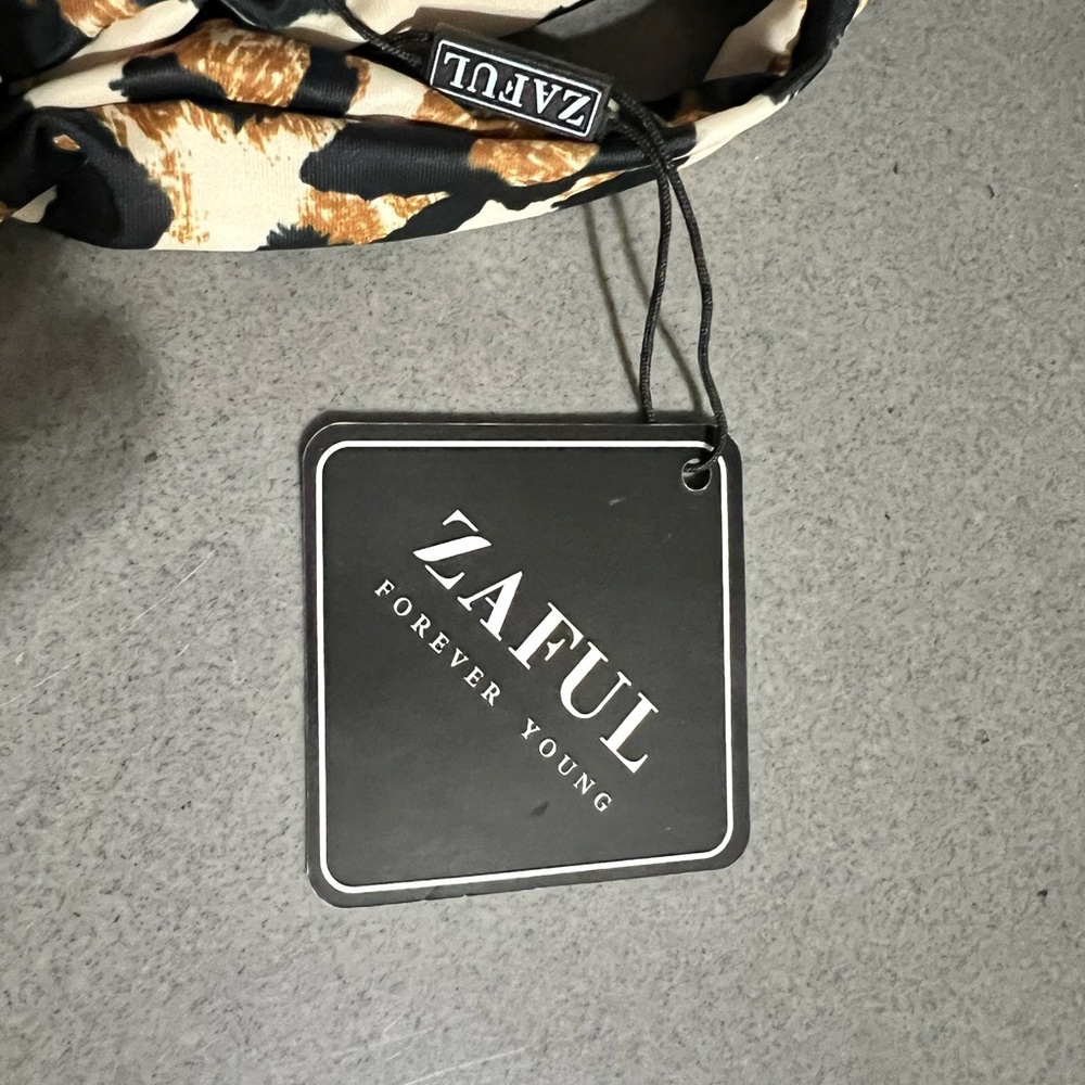 Zaful Leopard Print Bikini Top XXL - Picture 3 of 5